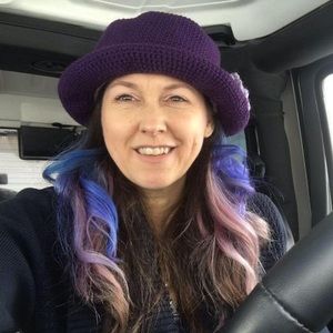 Meet your Posher, Laurie